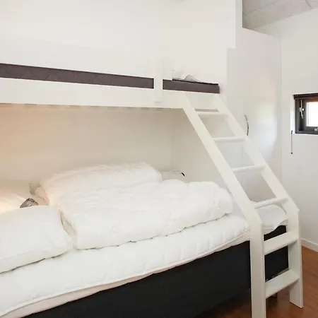Gorgeous Home In Haderslev With Wifi